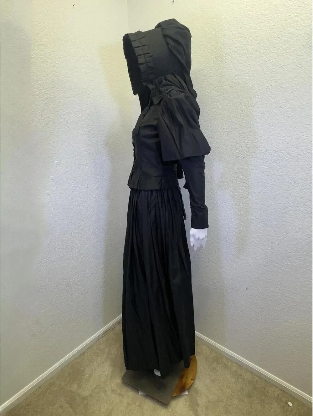 VTG 1890s Black Silk Mourning Victorian Gothic Bodice Skirt Bonnet